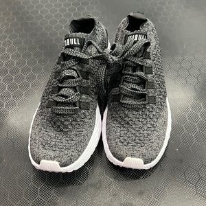 Size 8 brand new no bull running shoes.